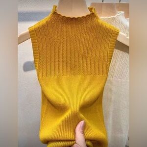 Lightweight Yellow Knit Sleeveless Sweater Top